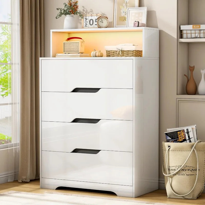 Modern 47.2" 4 Drawer Chest of Drawers with LED and Charging Station